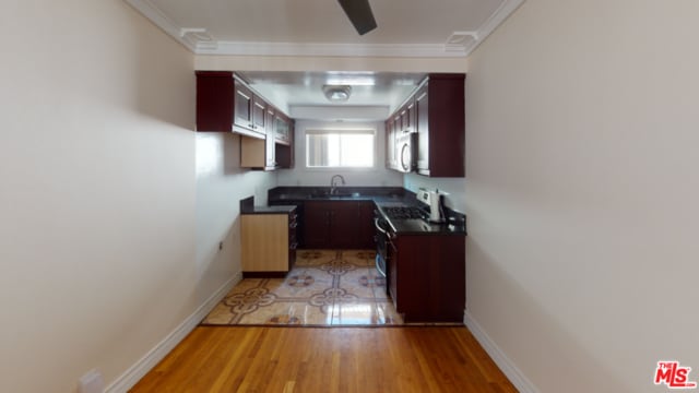 Building Photo - 1247 N Flores St