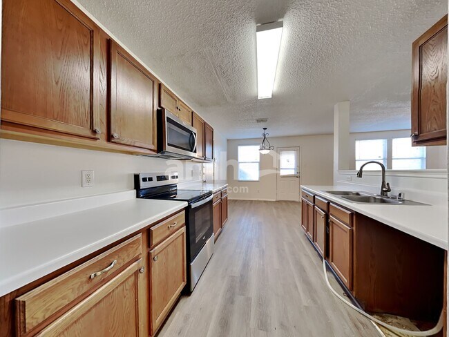 Building Photo - 3112 Amber Waves Ln