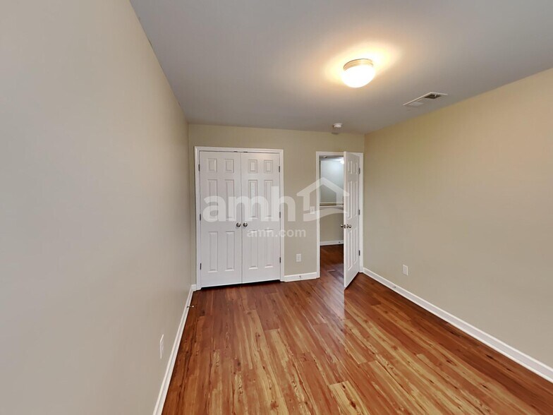 Building Photo - 1039 Fulman Rd