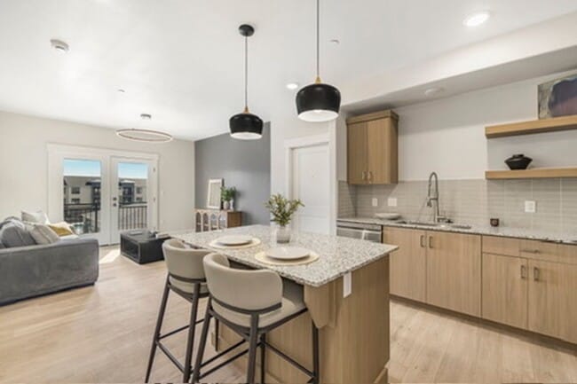 Building Photo - 1522 Quail Dr