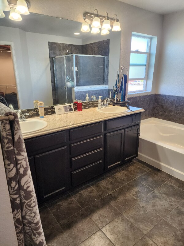 Building Photo - 60 Katsura Cir