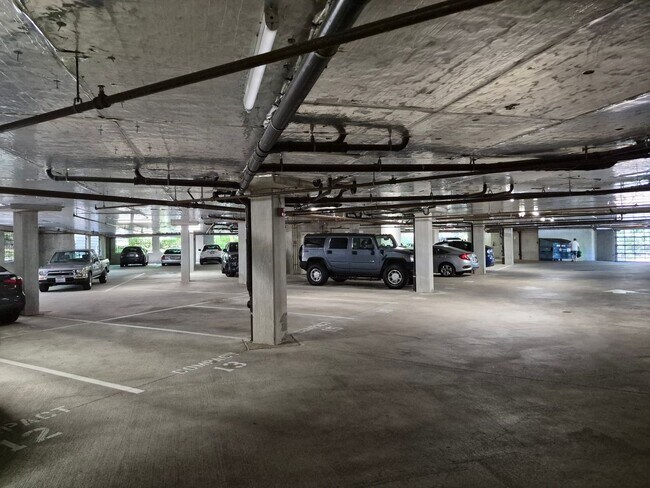 Building Photo - 15000 Juanita Dr NE