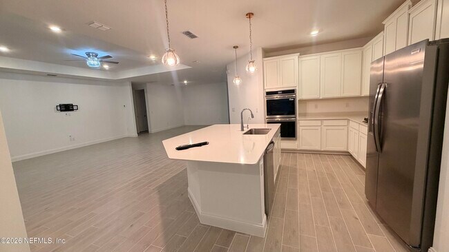 Building Photo - 282 Higgins Lp