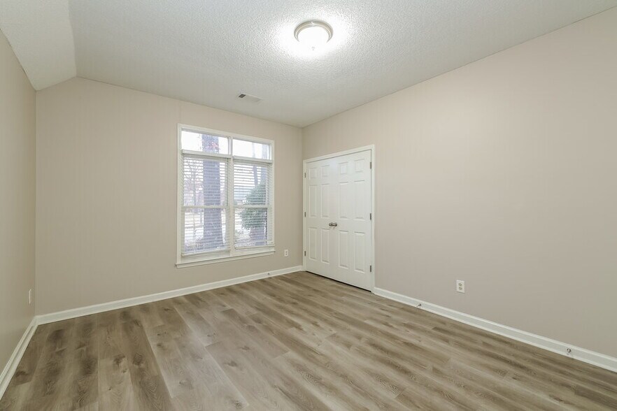 Building Photo - 2582 Hearth Stone Dr