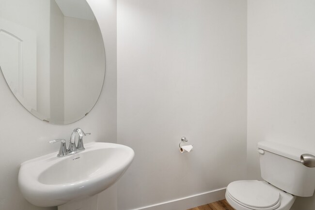 Building Photo - Now Leasing: 4-Bed, 2.5-Bath Home in Viney...