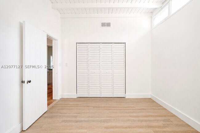 Building Photo - 4134 Ventura Ave