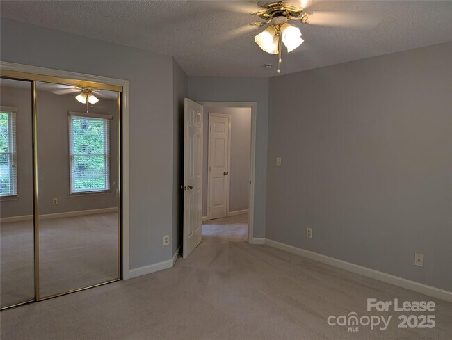 Building Photo - 9125 Old Barnette Pl