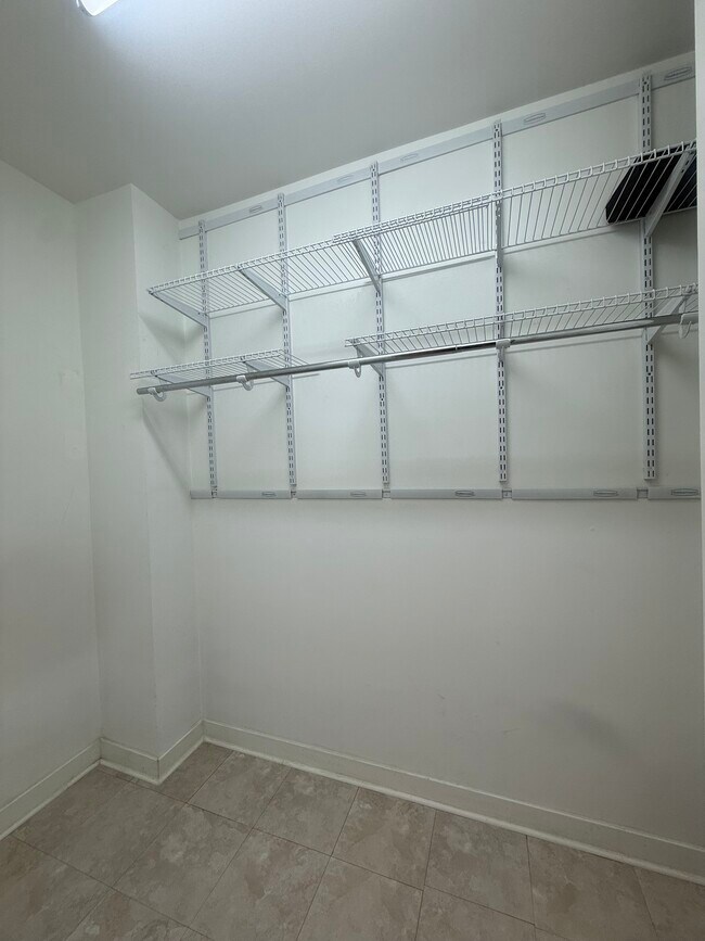 Building Photo - 4743 Morning Dew Ct