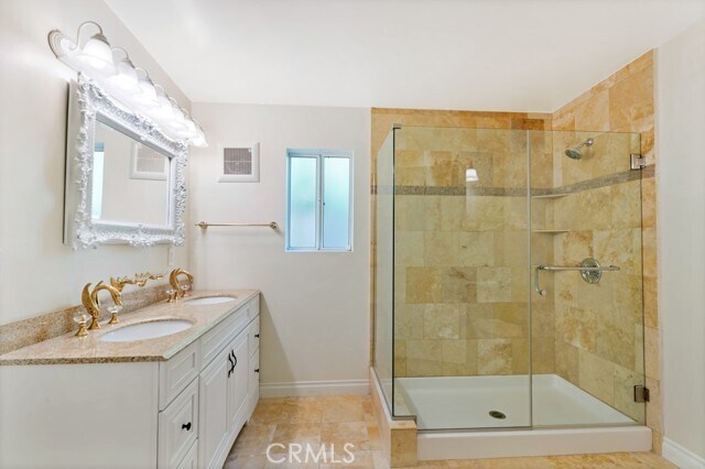 Building Photo - 5719 Beckford Ave