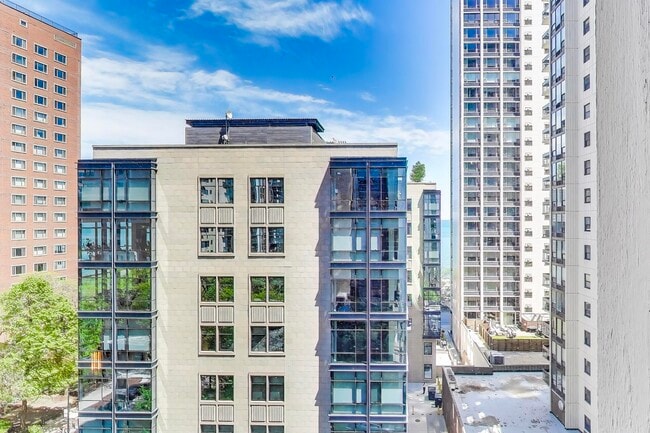 Building Photo - 1310 N Ritchie Ct