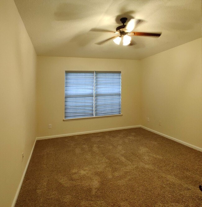 Building Photo - 3 BR  2 BA  Home Timberlake @ Oakleaf Plan...