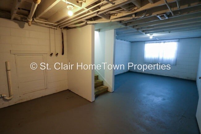 Building Photo - Adorable Pell City Home