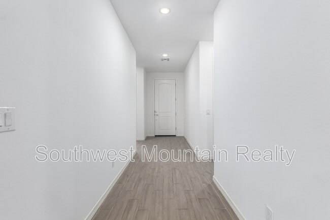 Building Photo - 22862 E Bonanza Way