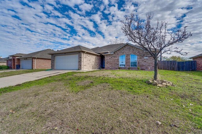 Primary Photo - 1618 Sabine Dr