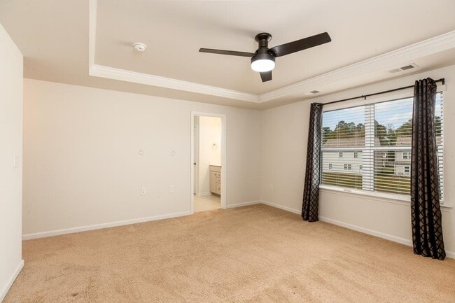 Building Photo - 5700 Redgum Dr