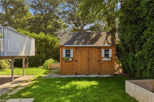 Building Photo - 18 Waterman St
