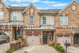 Building Photo - 1025 Richmond Park Dr