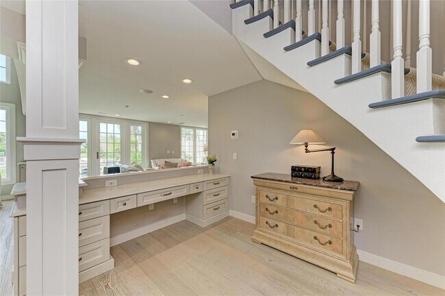 Building Photo - 4473 Gulf of Mexico Dr