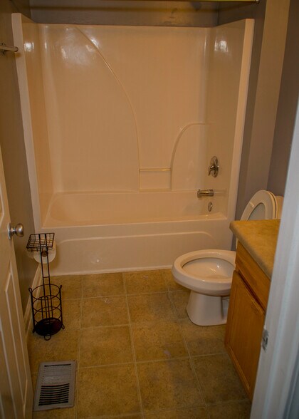 Building Photo - 544 Donatello Ave