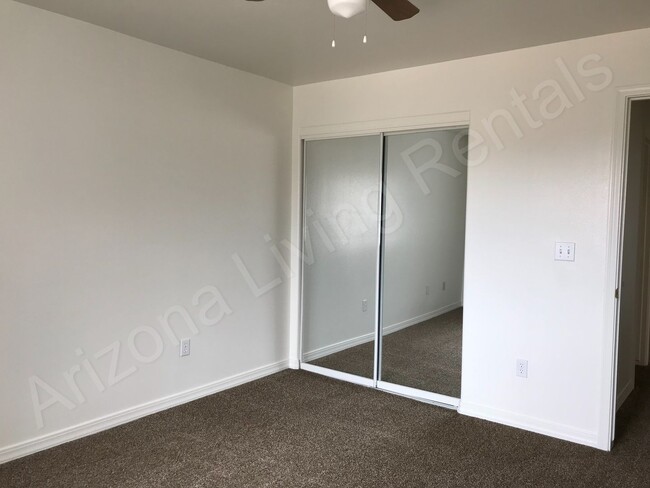 Building Photo - PERFECT CUL-DE-SAC HOME