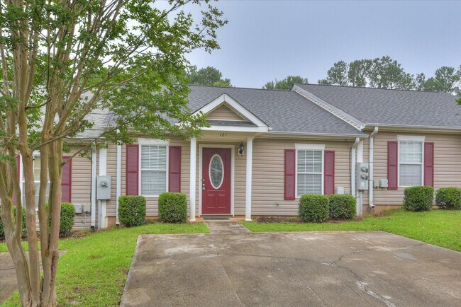 Building Photo - 121 Mel Ville