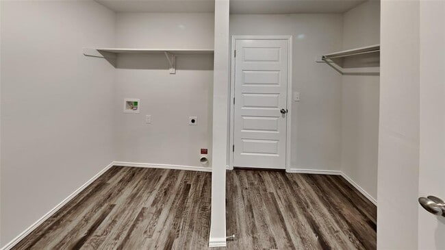 Building Photo - 6133 Bradford Pear Ln