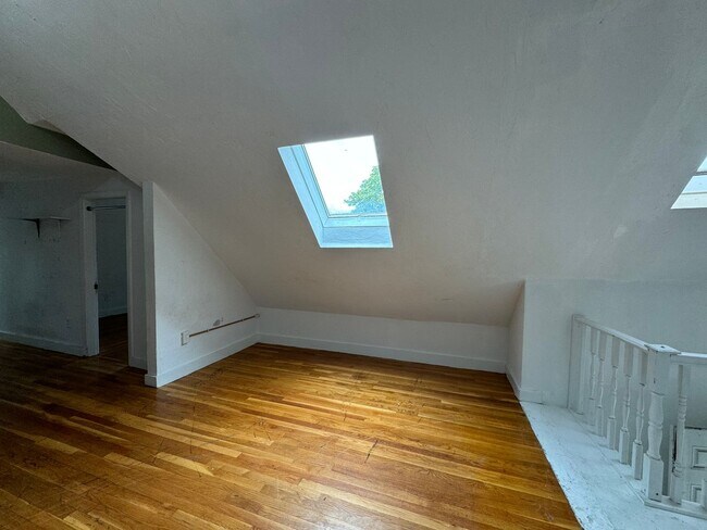 Building Photo - The Best Home in Brighton