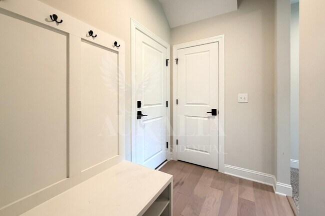 Building Photo - 829 Amley Pl