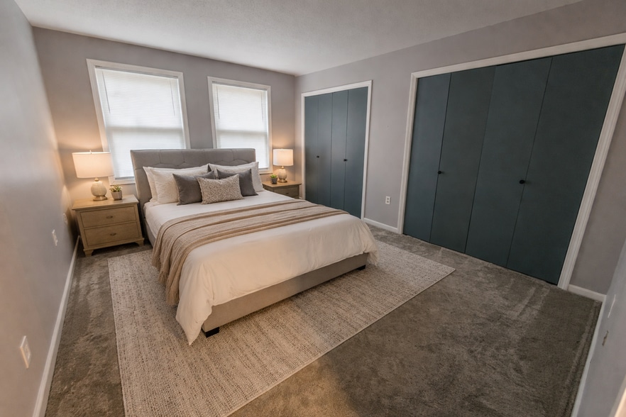 Building Photo - 205 Forest Dr