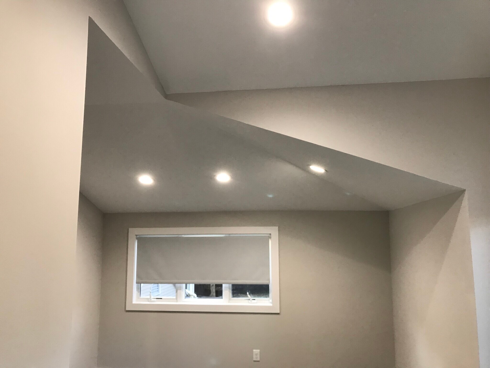 Building Photo - 2866 Baylis Dr