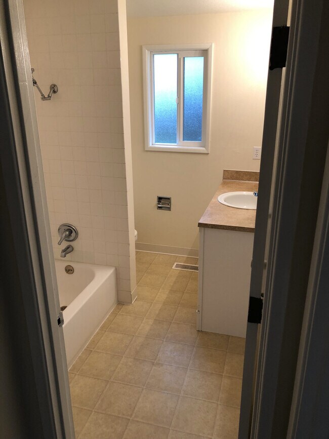 Building Photo - Find Your Home in Historic Brownsville