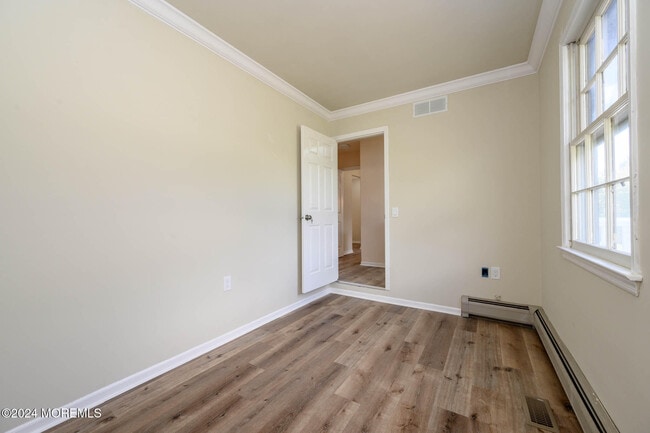 Building Photo - 8 Brandywine Dr