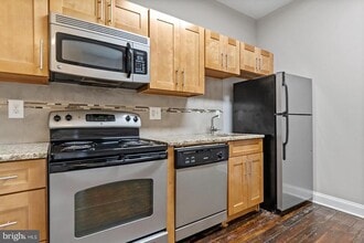 Building Photo - 3830 Baring St