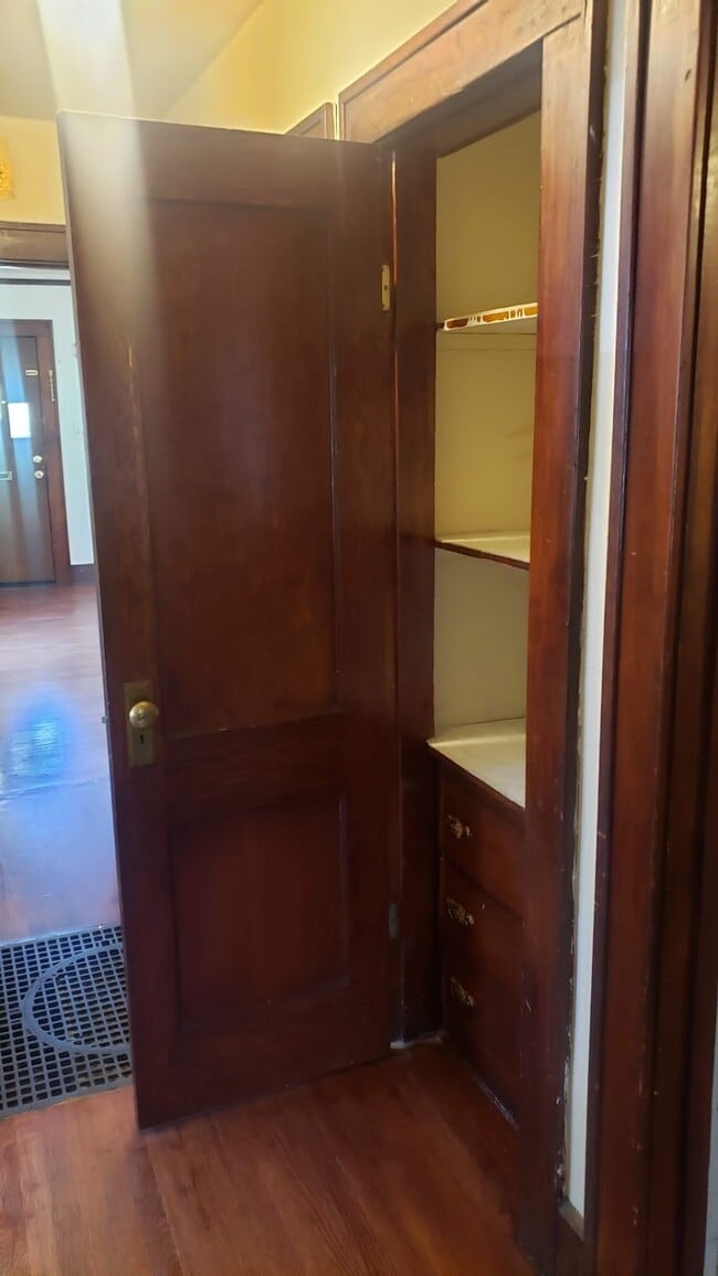 Building Photo - 803 E Flint St