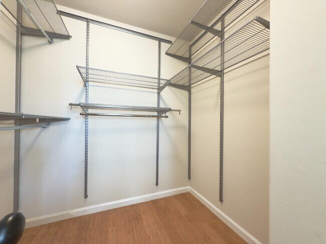 Building Photo - 499 Casselino Dr