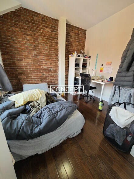 Building Photo - 659 Massachusetts Ave