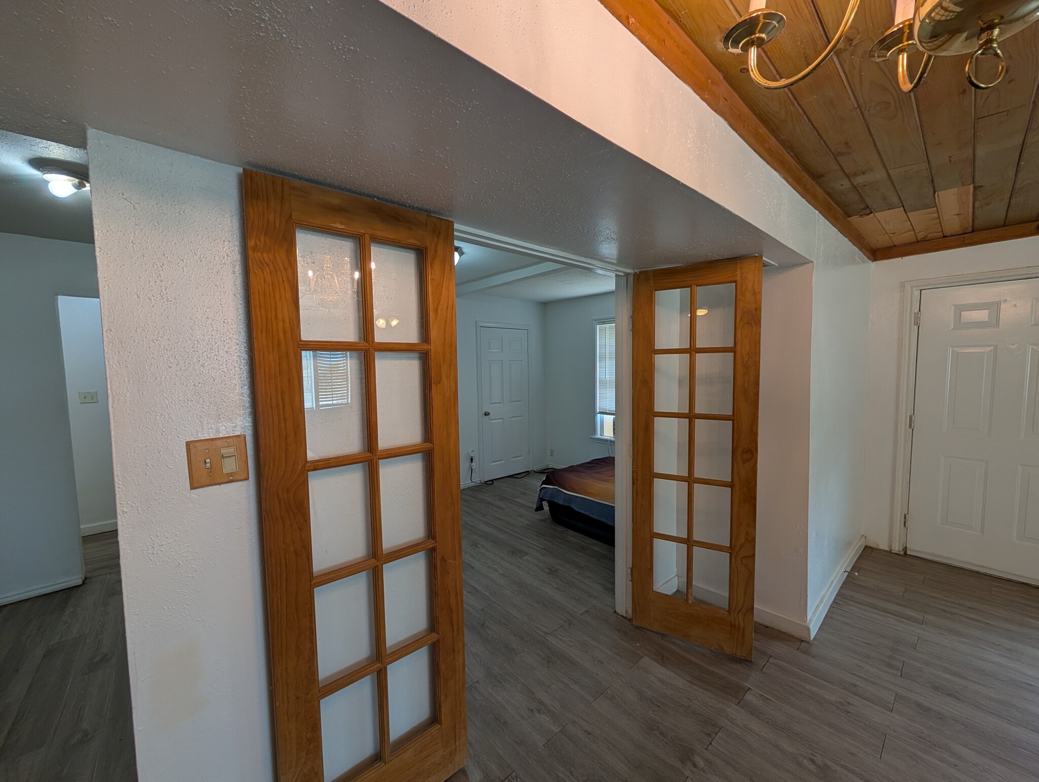 Building Photo - 18120 River Timber Dr