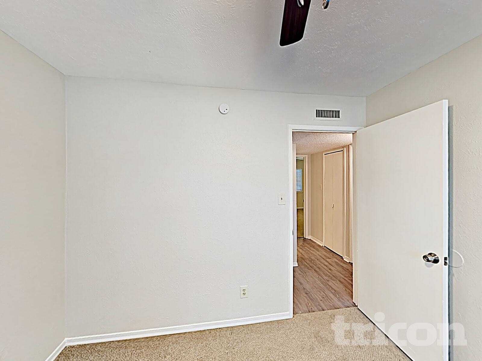 Building Photo - 7309 Hedge Dr