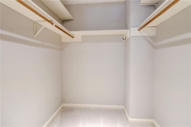 Building Photo - 1049 Seven Springs Cir NE