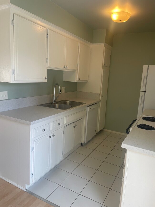 new counters, sink and faucet - 3741 Westwodl blvd