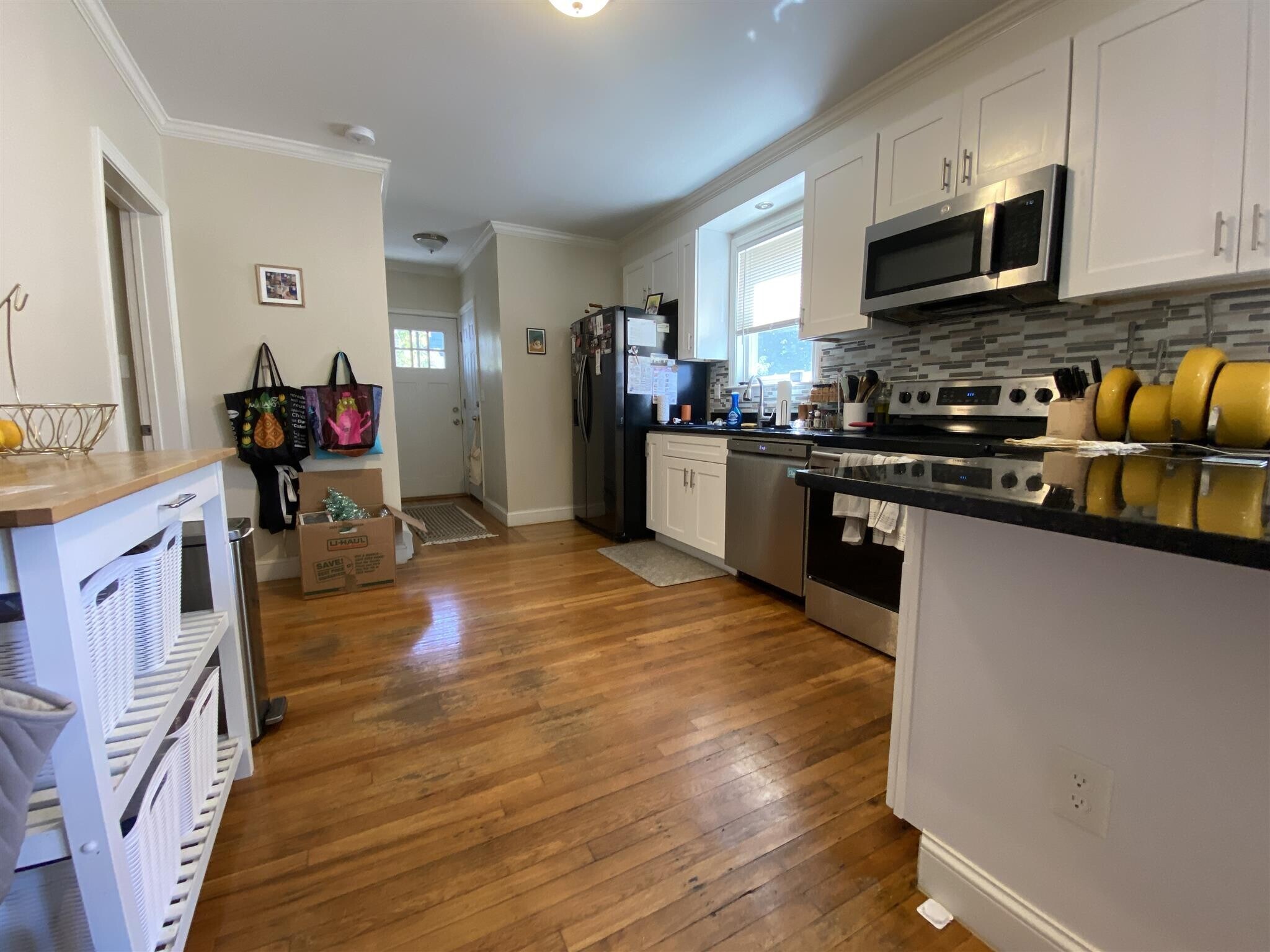 Building Photo - 22 Rice St