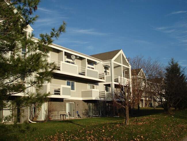 Primary Photo - 1617 Troy Dr