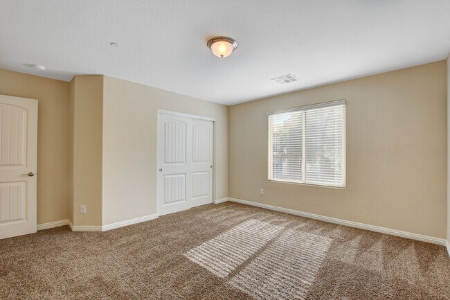 Building Photo - 2919 Caxton Grove Dr