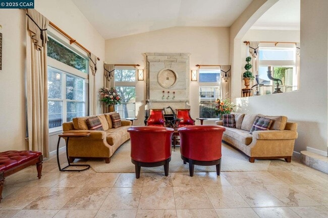 Building Photo - 1105 Peacock Creek Dr