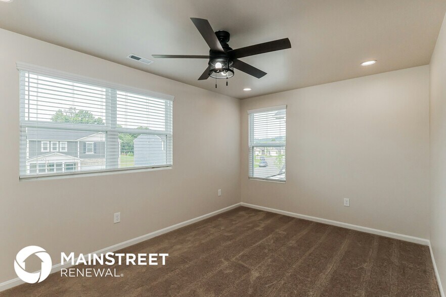 Building Photo - 11930 Wooden Trace Dr