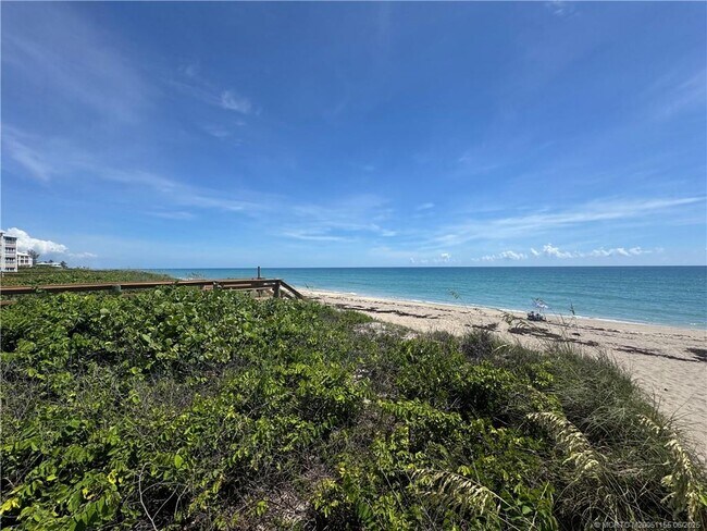 Building Photo - 1501 NE Ocean Blvd