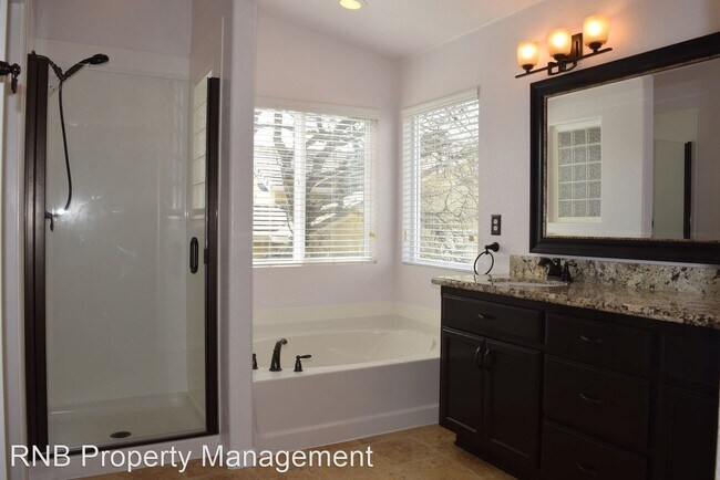 Building Photo - 4 br, 2.5 bath House - 5700 Lavender Court