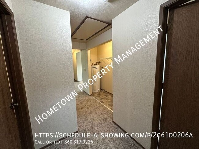 Building Photo - 640 Bavarian Ln SE