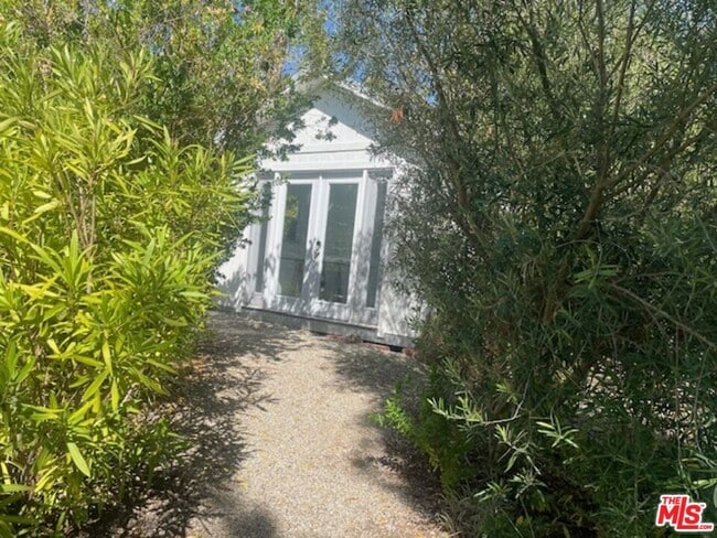 Building Photo - 30060 Harvester Rd