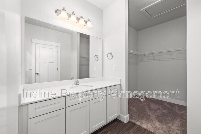 Building Photo - 359 W 785 N
